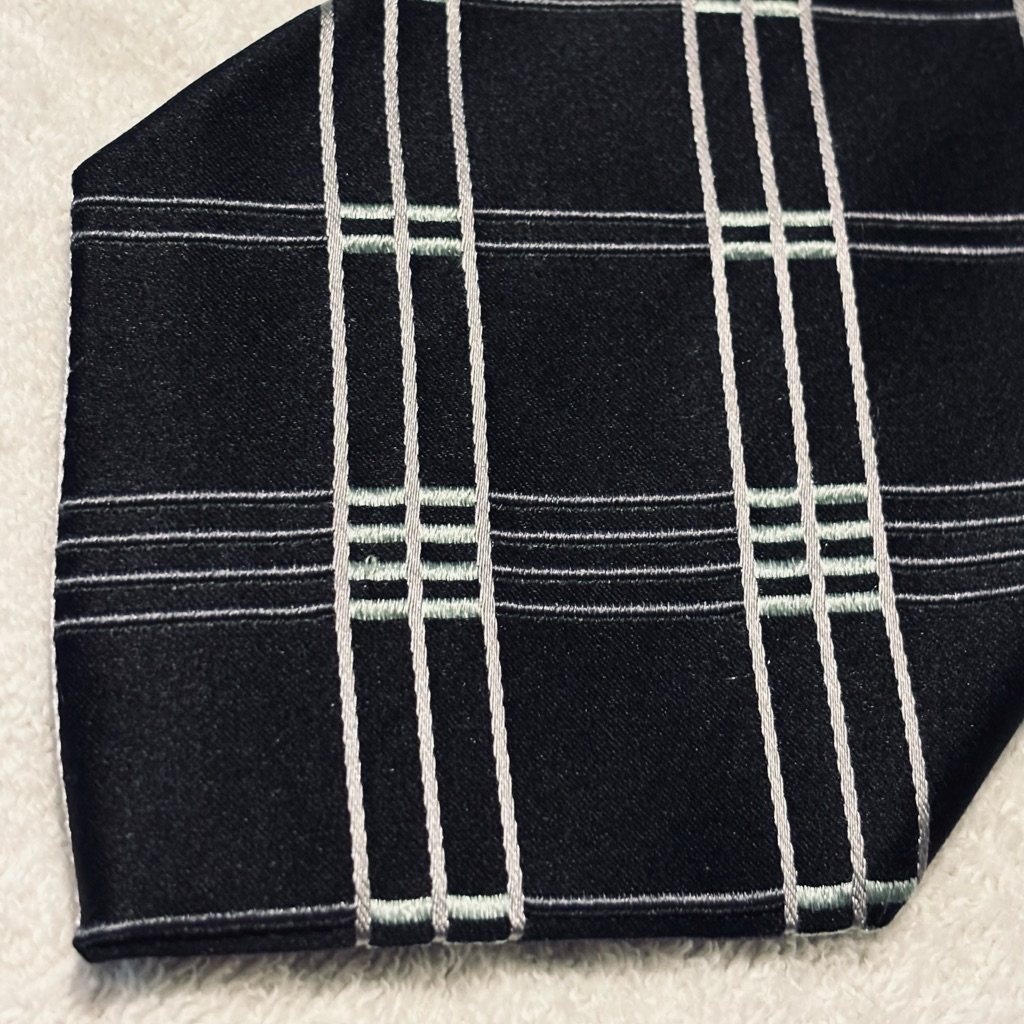 Brand New Stylish Tie By Joseph Abboud